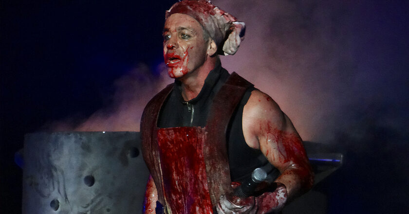 Till Lindemann podczas koncertu grupy Rammstein. Fot. Daniele Dalledonne/Flickr.com